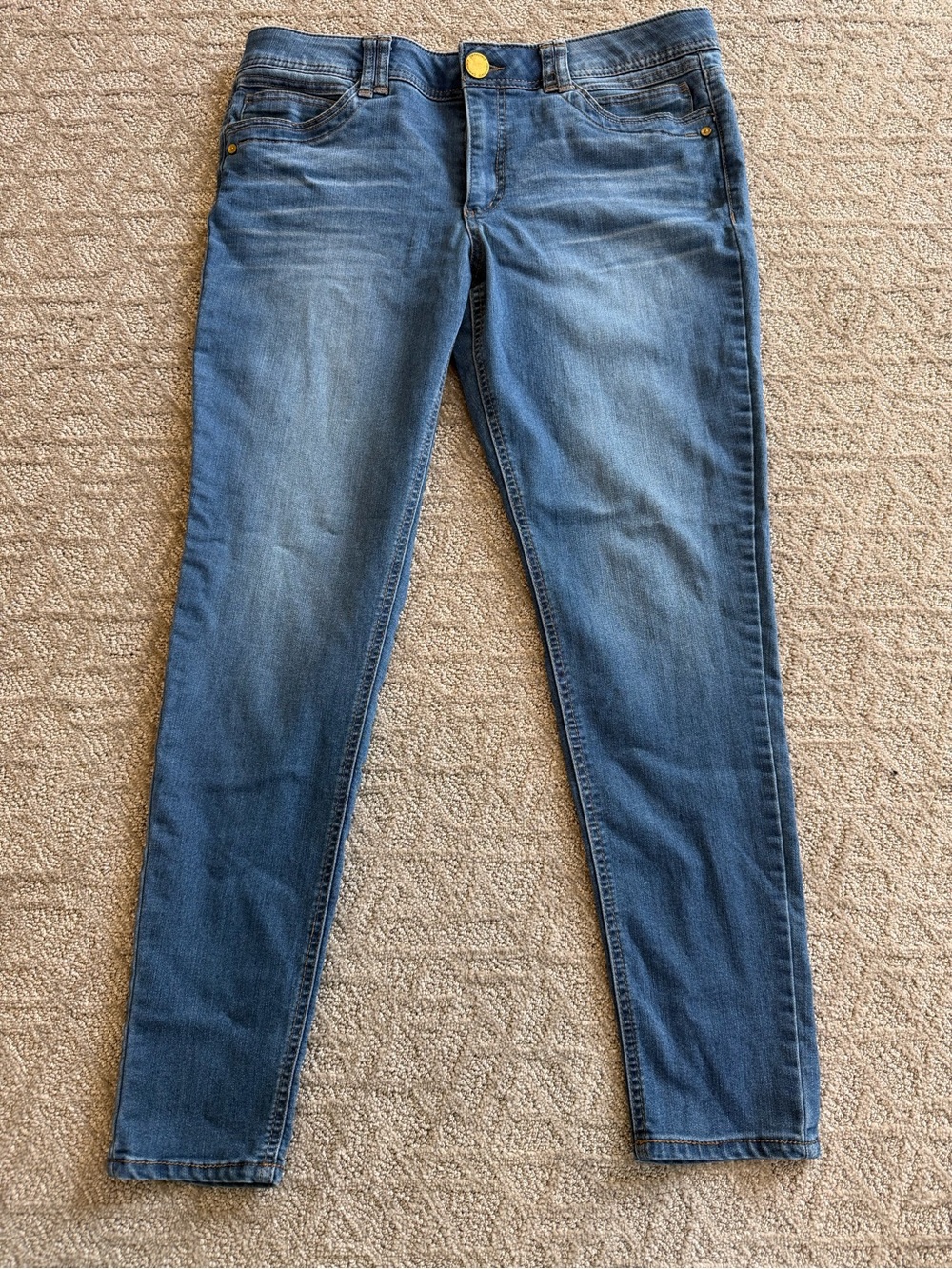 Democracy Women's Skinny Jeans in Medium Blue Wash